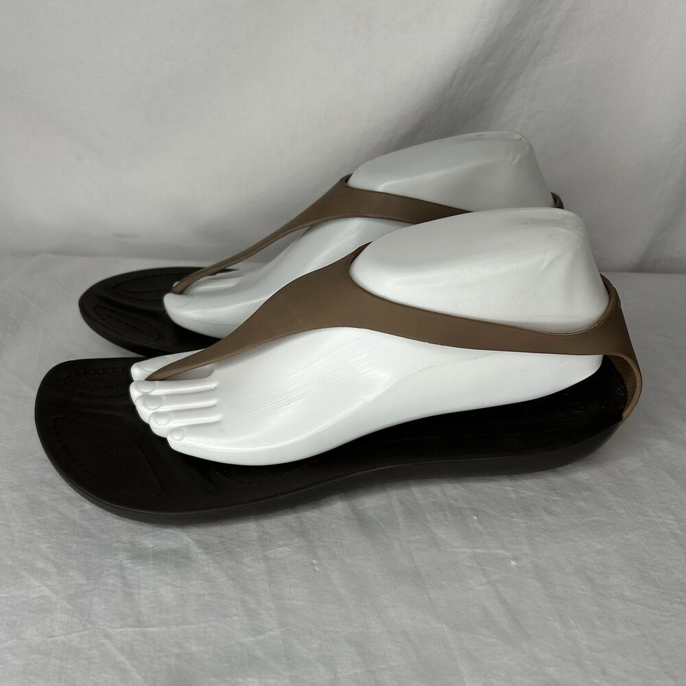 Crocs Sexi Serena Flip Sandals Women’s 10 Brown T-Strap Thong Slingback